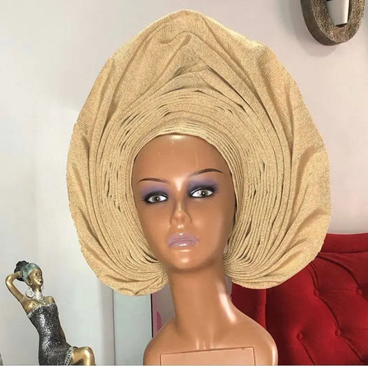 Gele hat - family place